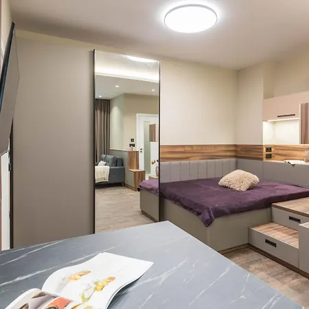 Center Luxury Апартаменты *